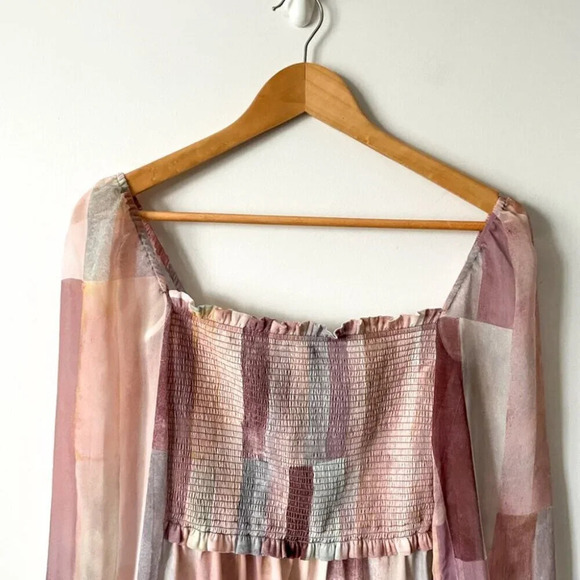 Aritzia Wilfred Tempest Smocked Chiffon Mini Dress Heirloom Pink Sage Size  XS - Picture 3 of 6